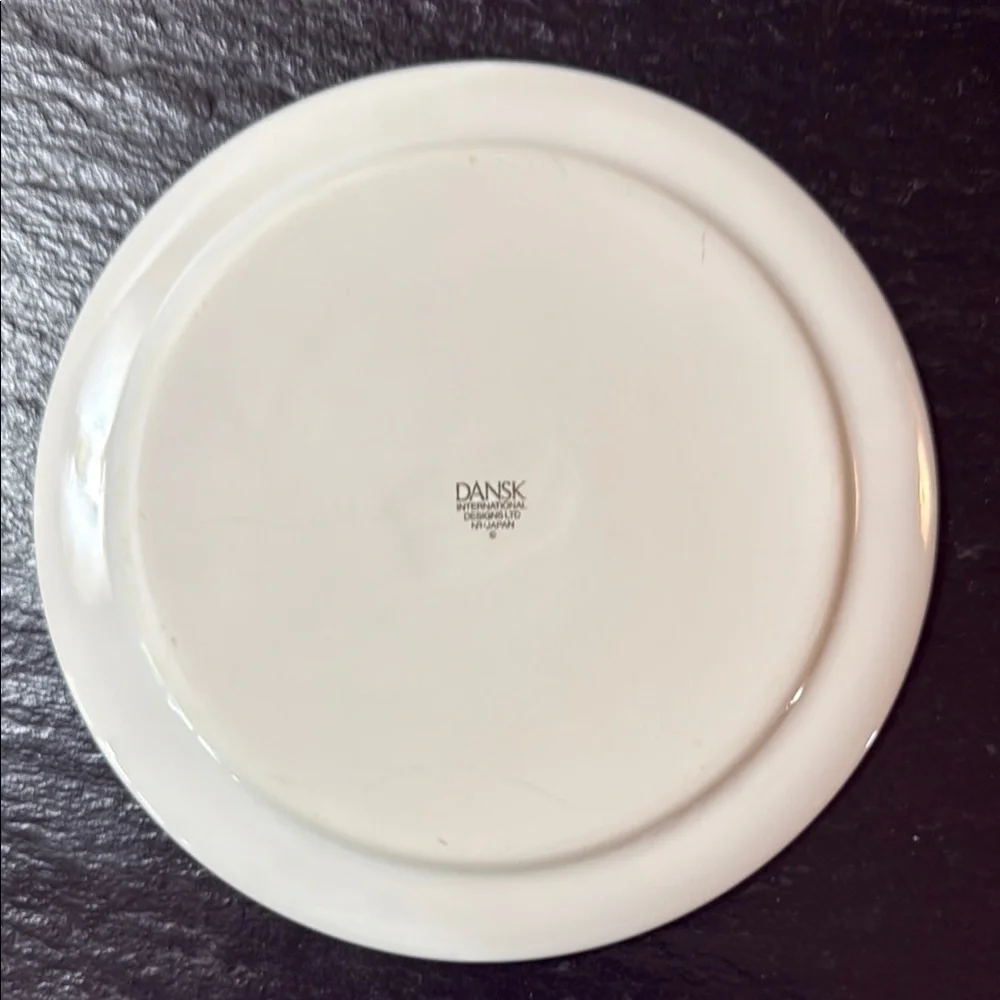 Elegant White Luncheon Plate with Blue Accents -  3/20